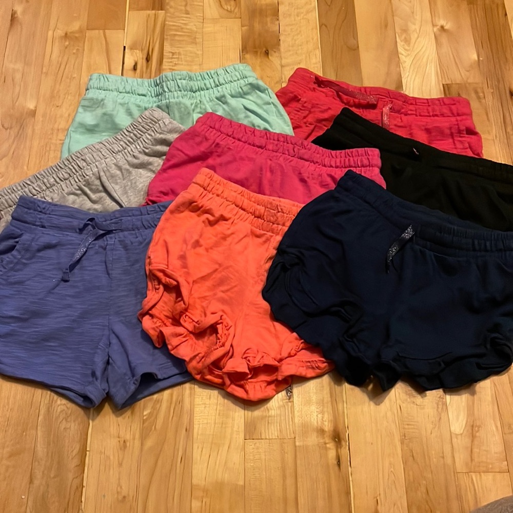 Shorts bundle size 6 girls